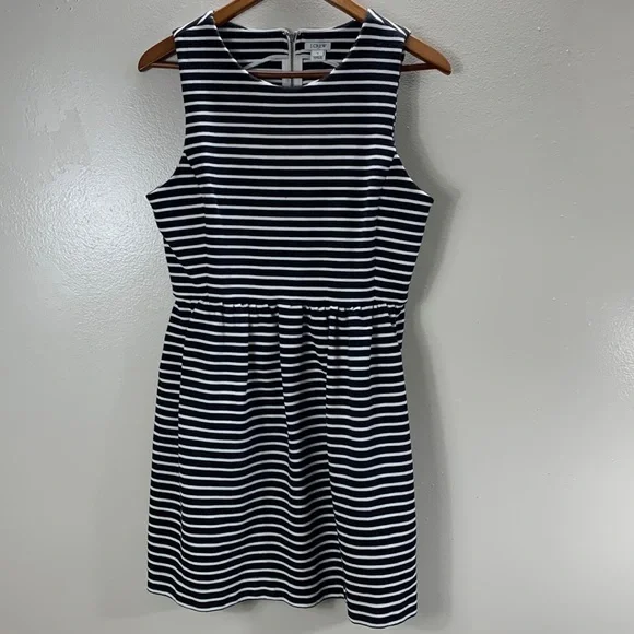 J.Crew Woman’s Black And White Striped Daybreak Sleeveless Ponte Dress Size M - Picture 9 of 10